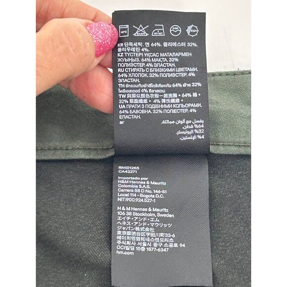 H&M Women’s Pants 8 Green Flat Front Tapered Leg Ankle Length Side Zip Button - Picture 10 of 11